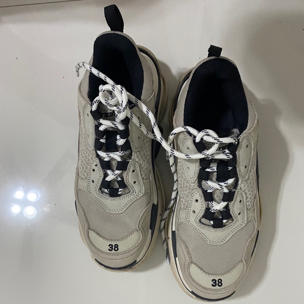 Balenciaga triple s